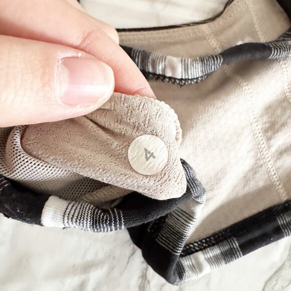 LULULEMON Free To Be Wild Sports Bra Capilano Stripe Black White 4 - Picture 7 of 9